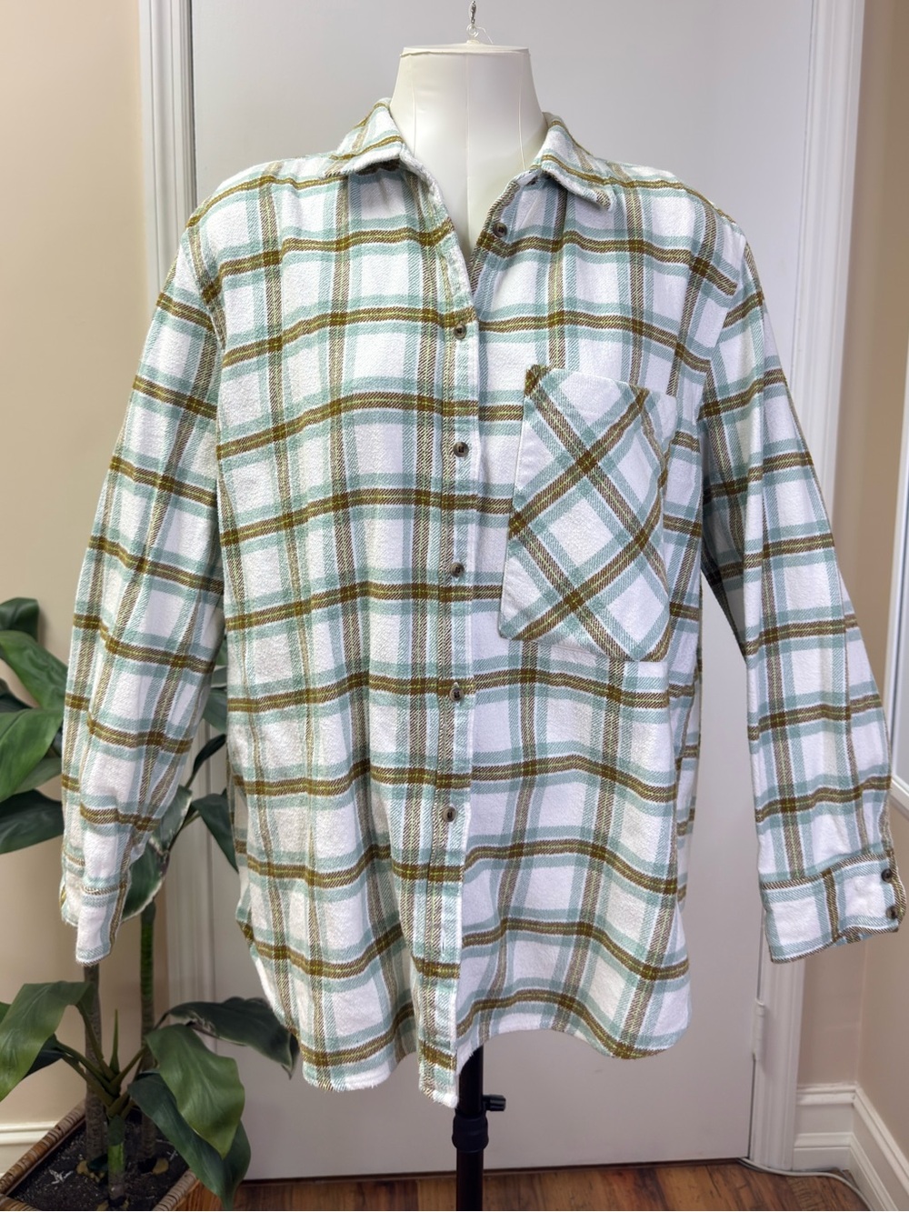 Aerie Anytime Fave Plaid Flannel Oversized Button Down Shirt White/Green Cream -